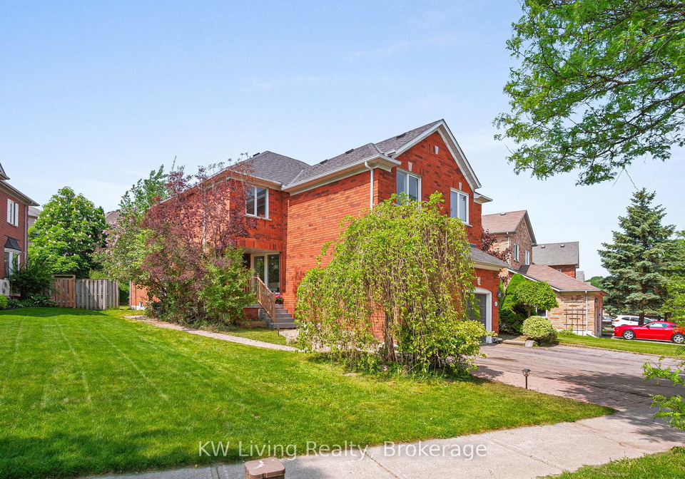 46-october-lane-aurora-ontario-n13233298