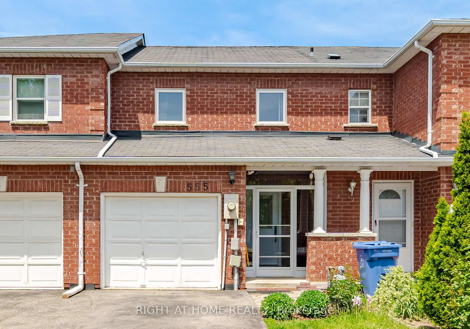 555-legresley-lane-newmarket-ontario-n13233642