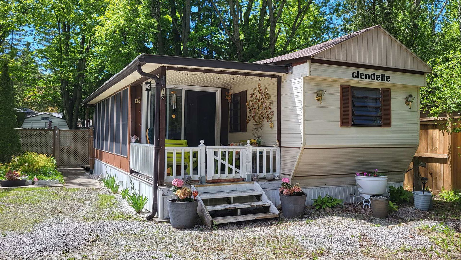 16-chickadee-court-georgina-ontario-n13233684