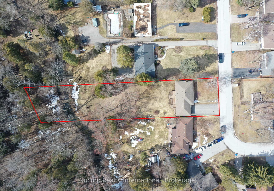 774-sutherland-avenue-newmarket-ontario-n13233836