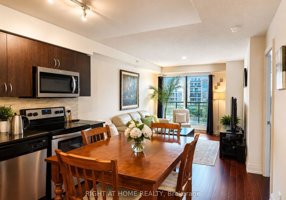 370-highway-7-east-richmond-hill-ontario-n13234144