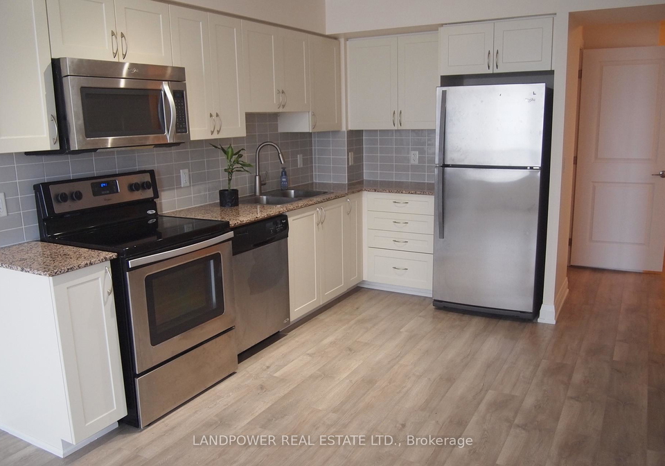 372-highway-7-street-e-richmond-hill-ontario-n13234182