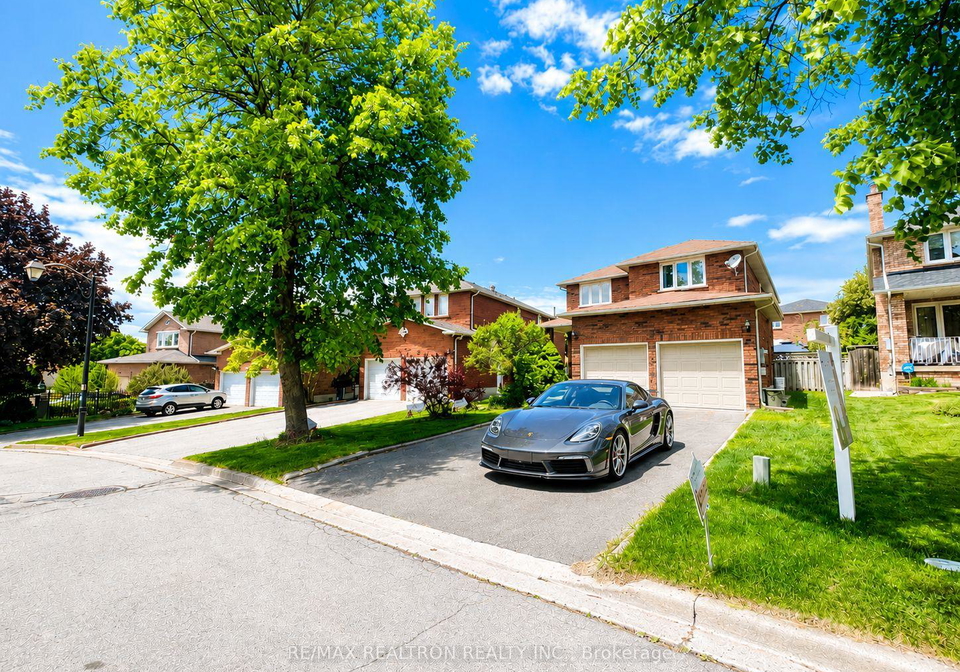 8-muster-court-markham-ontario-n13234584
