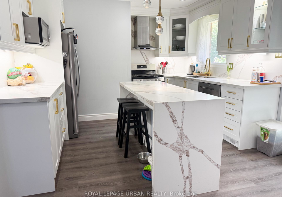 560-bristol-road-newmarket-ontario-n13234796