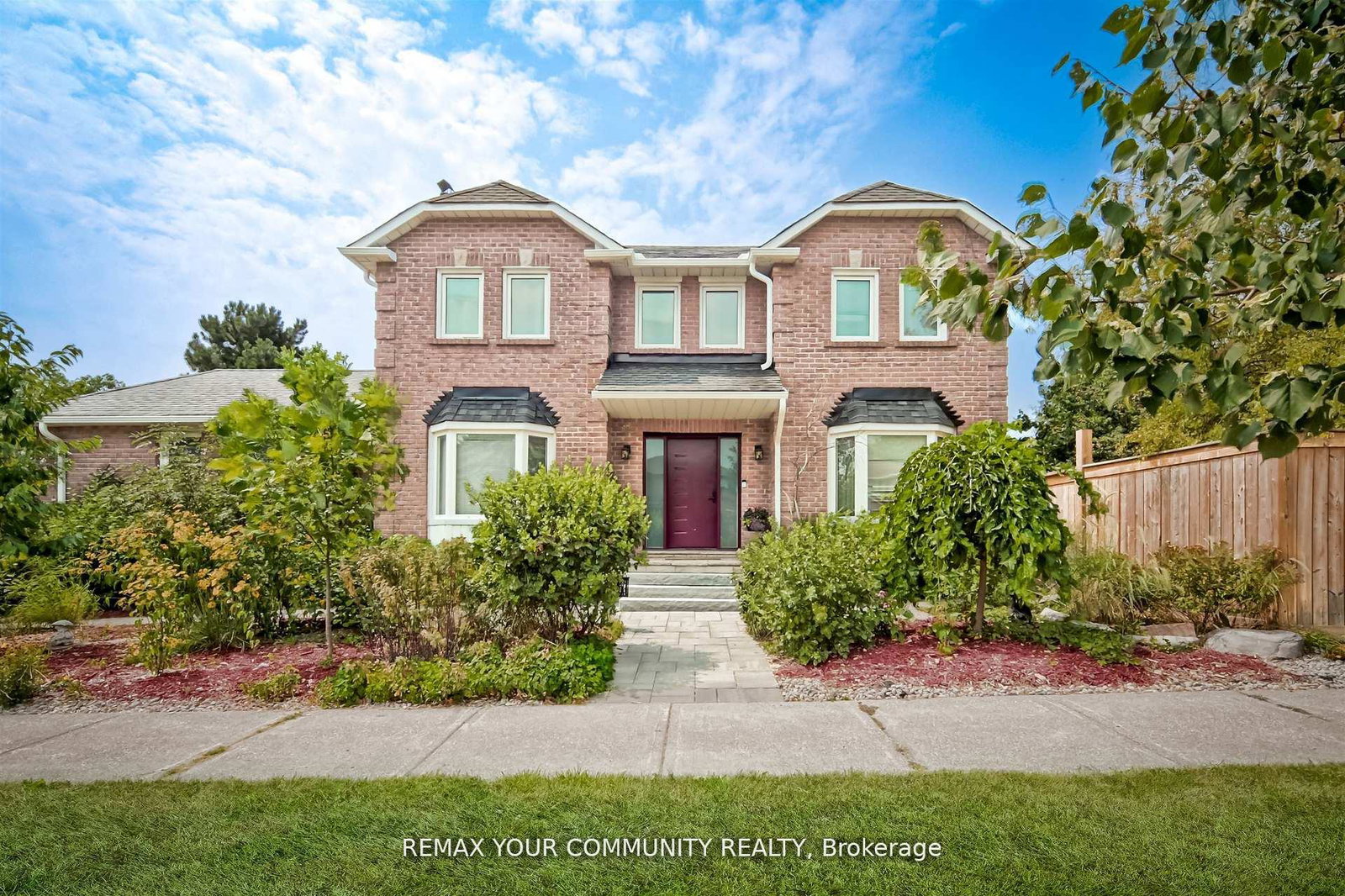 2-kirkland-court-richmond-hill-ontario-n13236058