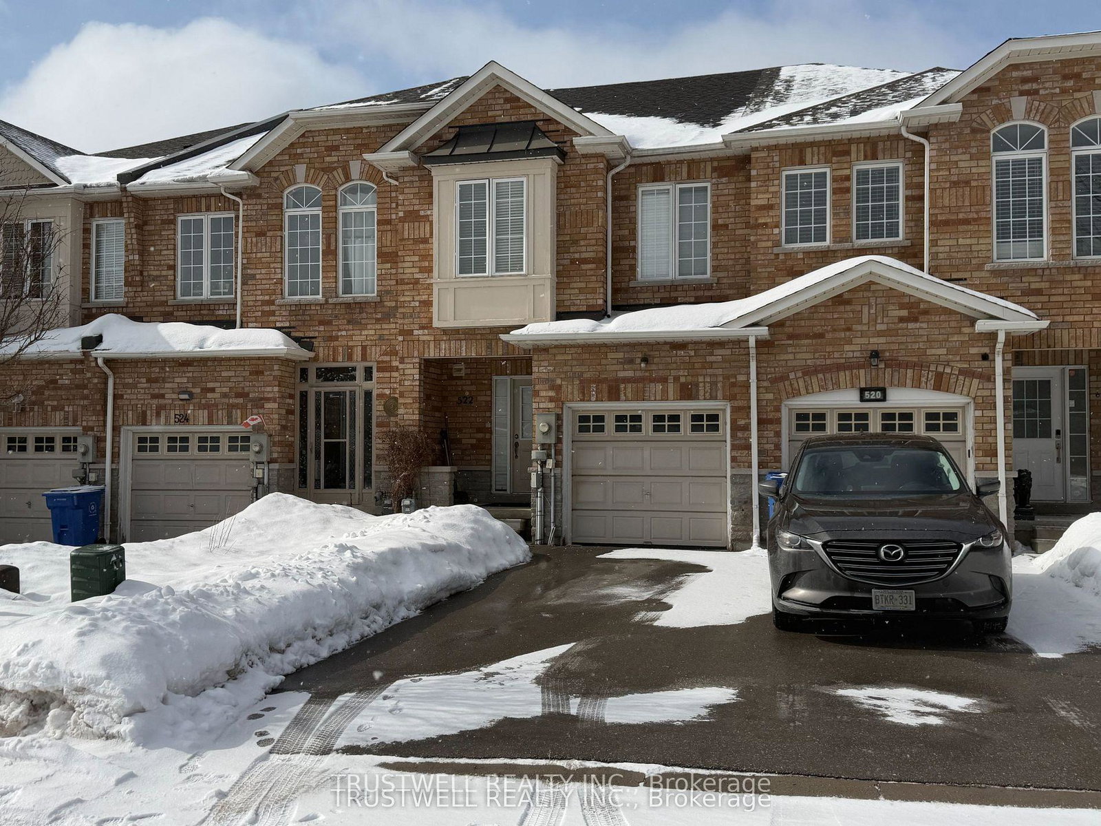 522-ainsworth-drive-newmarket-ontario-n13236566