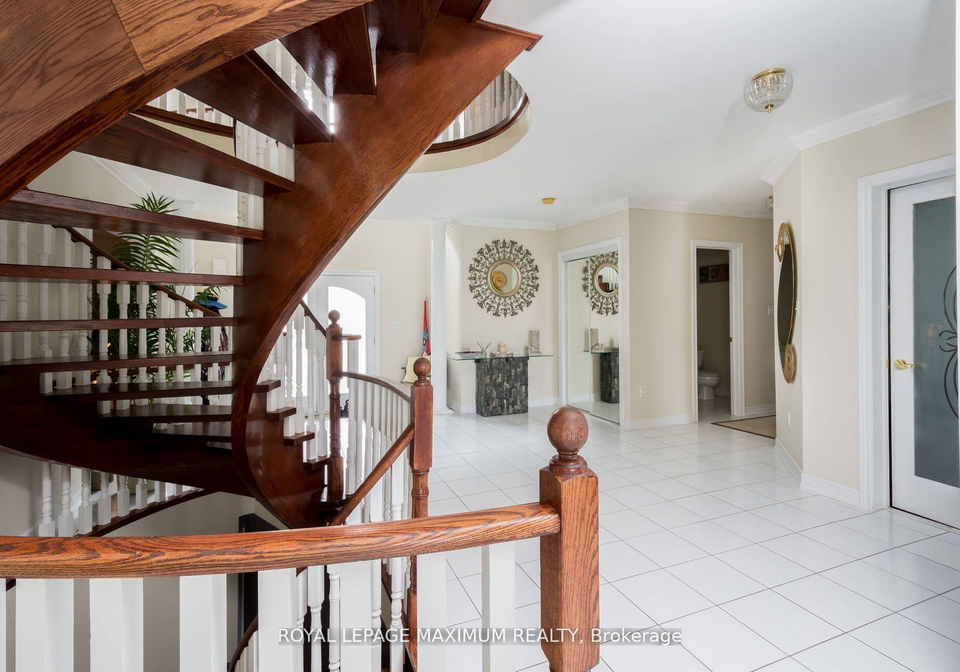 195-gridleigh-park-crescent-w-vaughan-ontario-n13237070