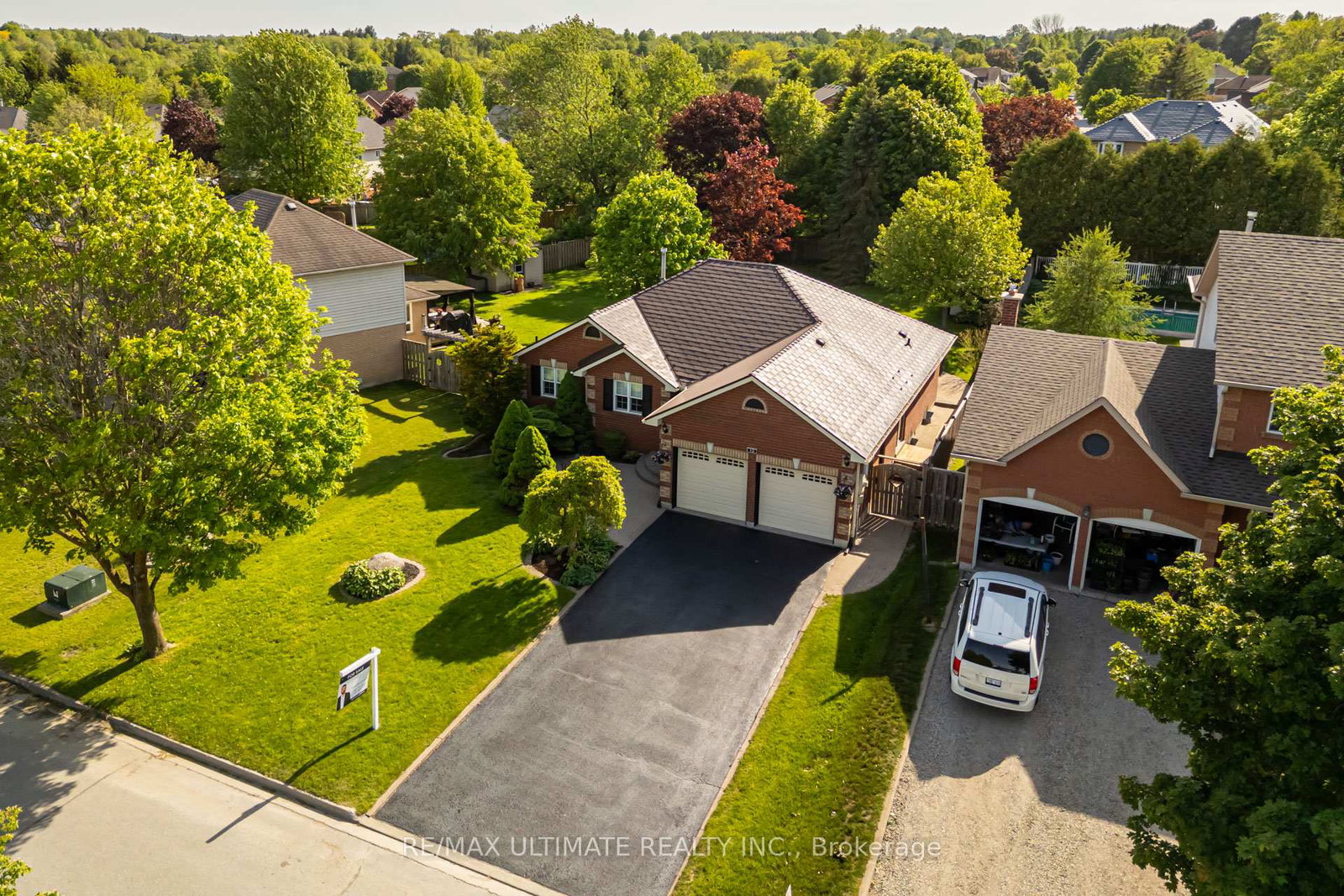 10-south-balsam-street-uxbridge-ontario-n13237294