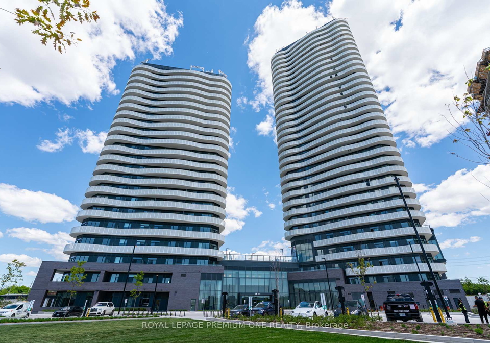 10-flavelle-trail-vaughan-ontario-n13237358