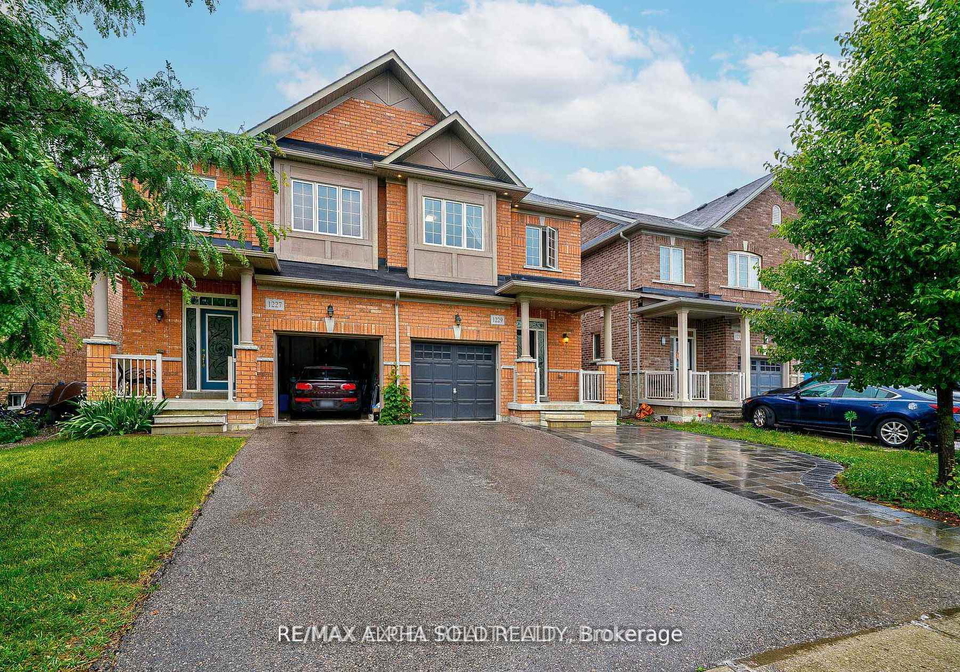1229-mccron-crescent-newmarket-ontario-n13237368