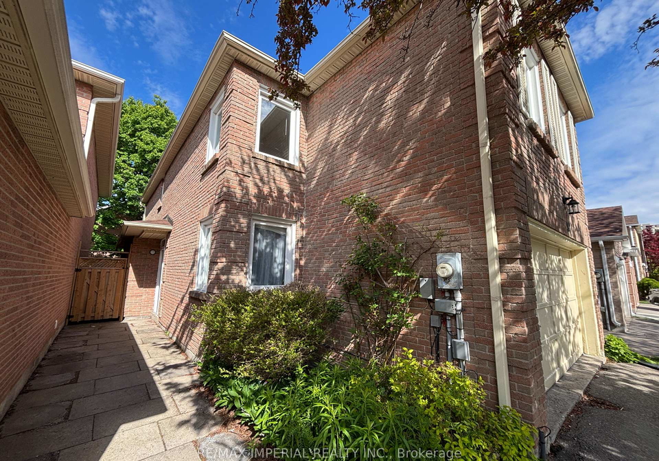 98-mcmorran-crescent-vaughan-ontario-n13237842