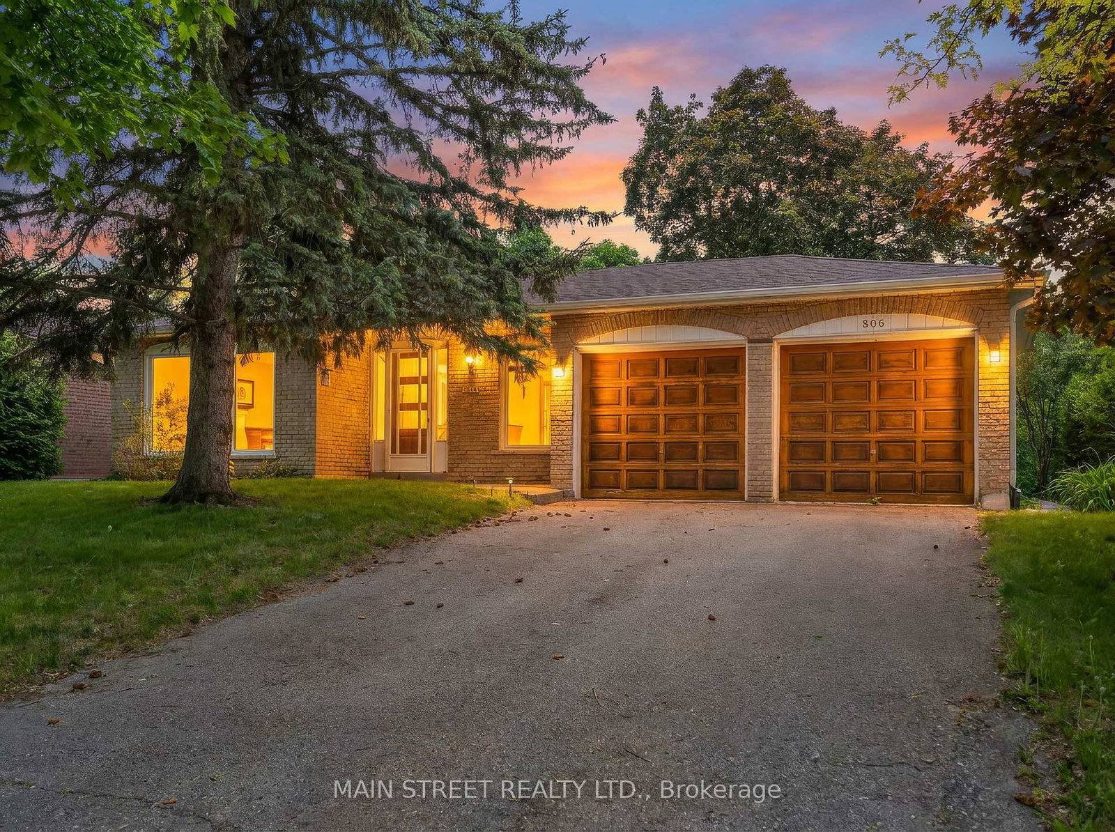 806-three-seasons-drive-newmarket-ontario-n13238598