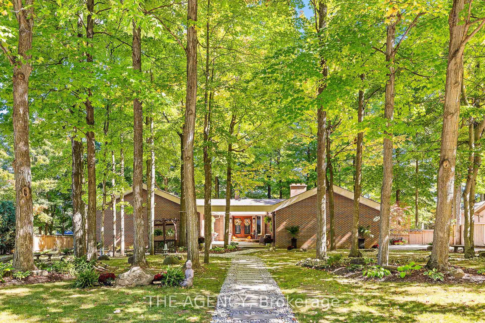 23-cedarwood-crescent-king-ontario-n13239254
