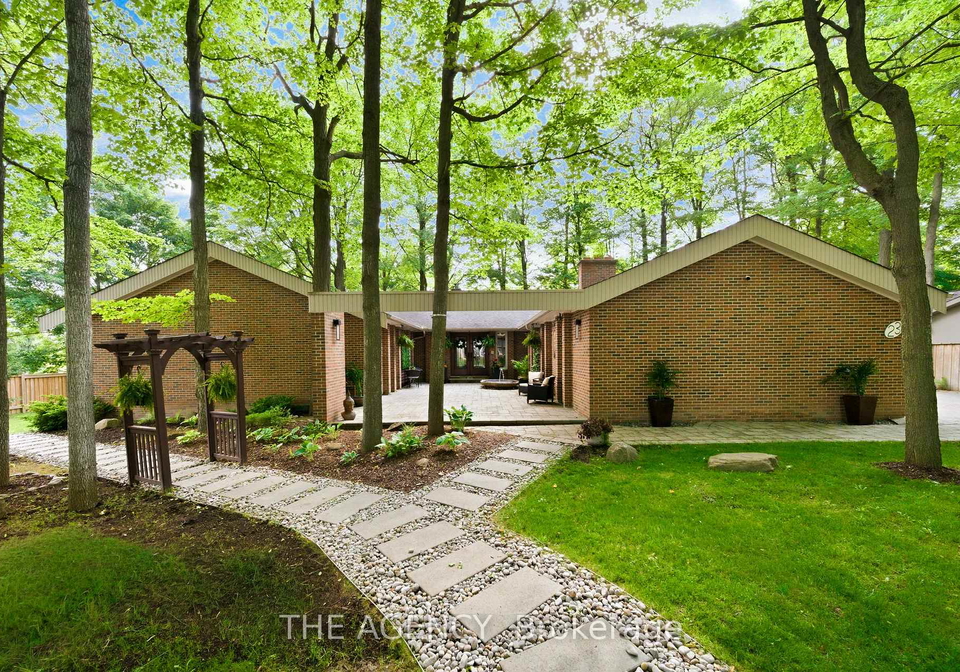 23-cedarwood-crescent-king-ontario-n13239254