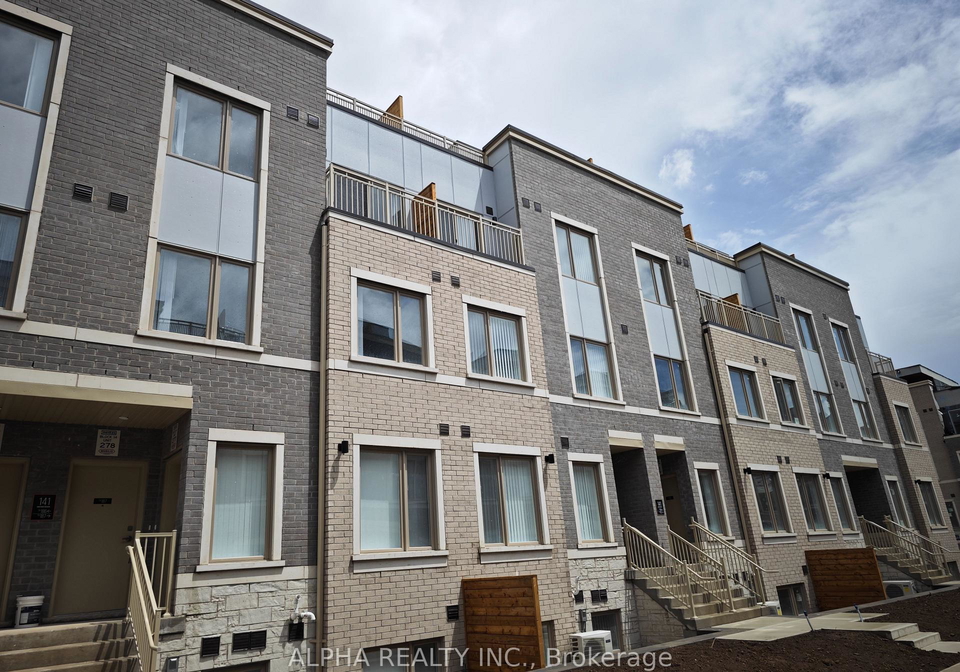 141-honey-crisp-crescent-vaughan-ontario-n13239774