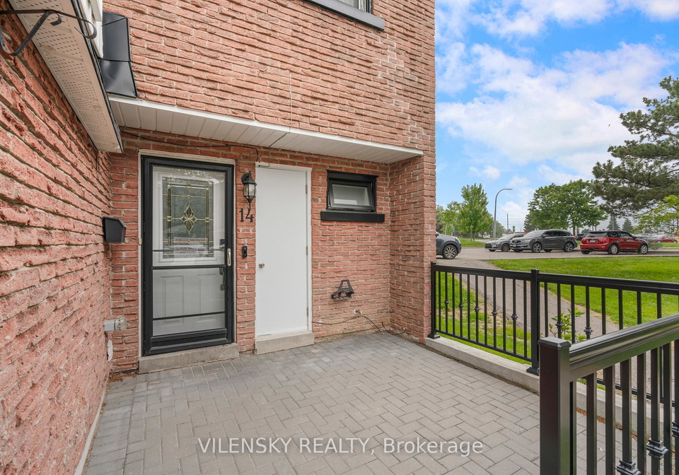 14-poplar-crescent-aurora-ontario-n13239856