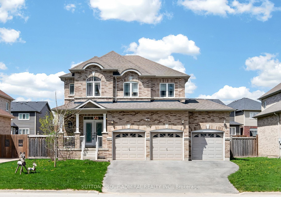 121-centre-street-essa-ontario-n13240052