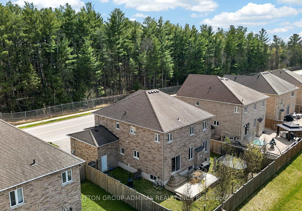 121-centre-street-essa-ontario-n13240052