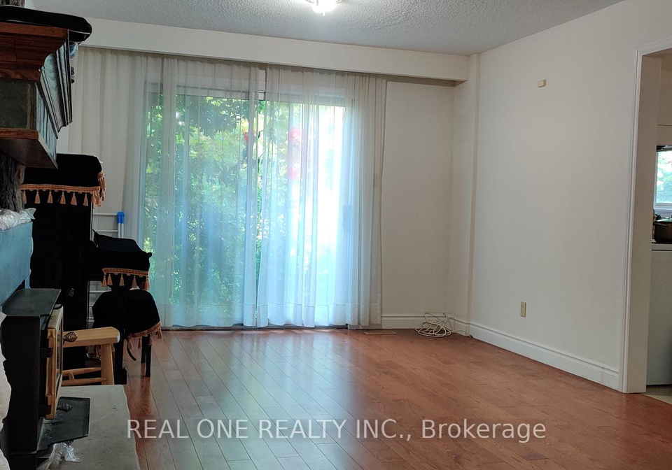 72-liebeck-crescent-markham-ontario-n13240150