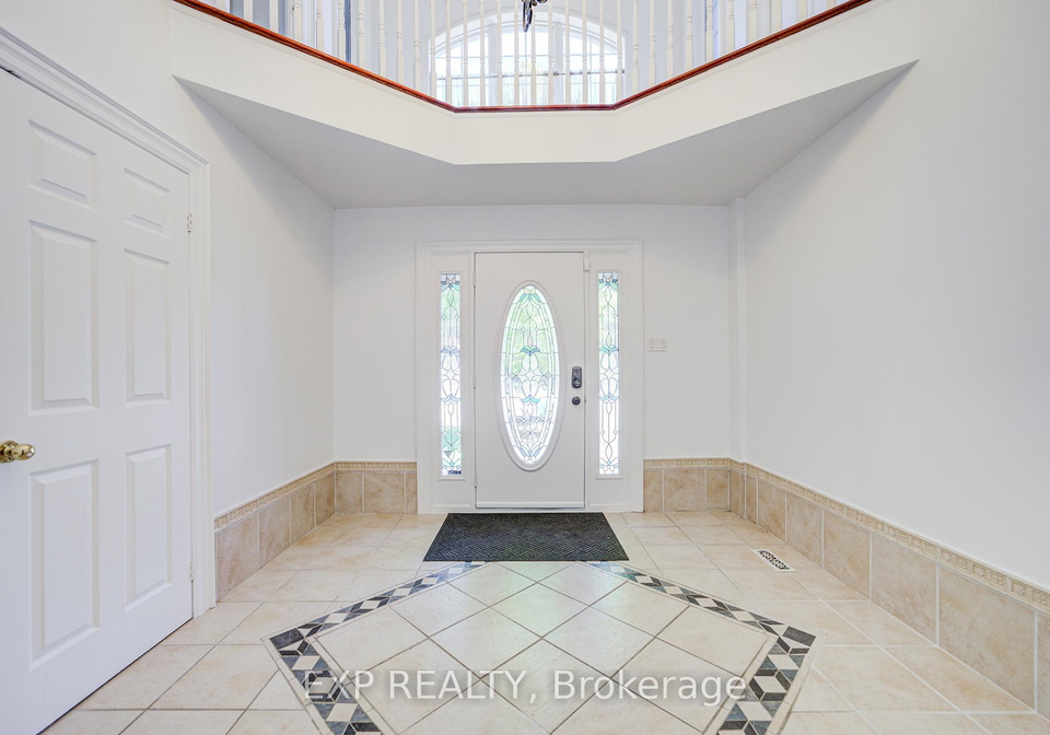 82-derby-court-newmarket-ontario-n13240570