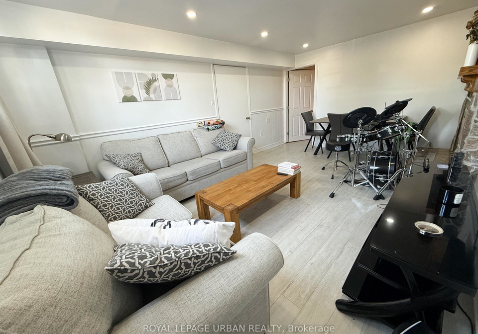 560-bristol-road-newmarket-ontario-n13240670
