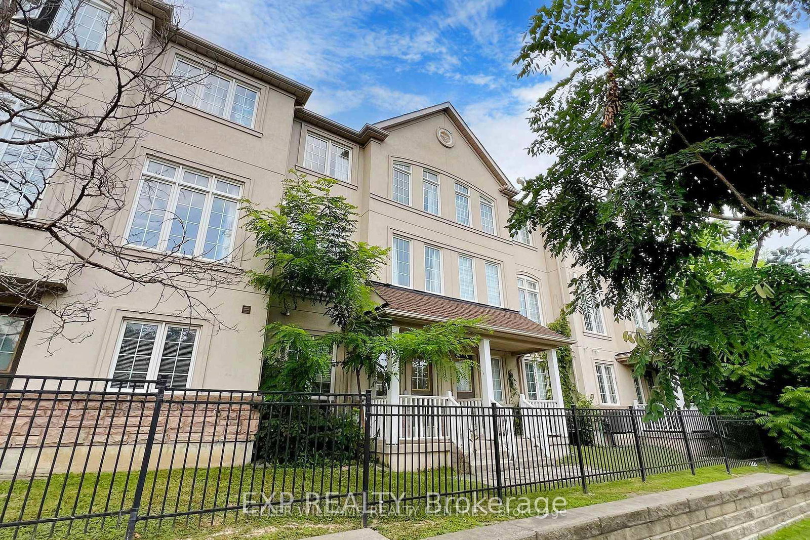 post-oak-drive-richmond-hill-ontario-n13241896