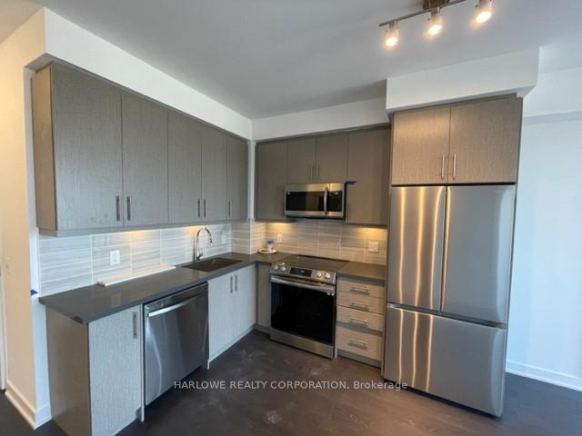 105-oneida-crescent-richmond-hill-ontario-n13242278
