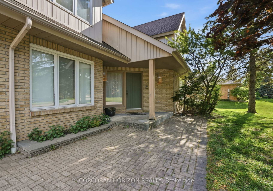 18-curtis-crescent-king-ontario-n13242386