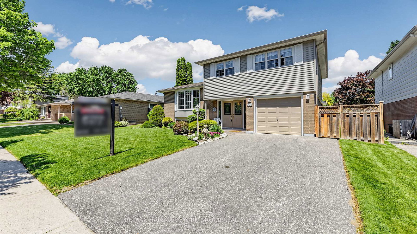 24-devins-drive-aurora-ontario-n13242488