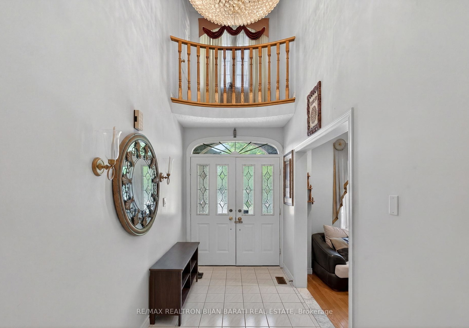 15-lisa-crescent-richmond-hill-ontario-n13243192