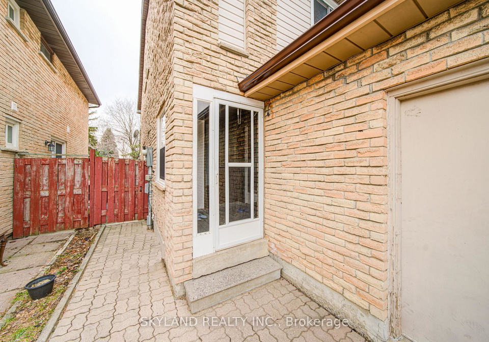 56-upton-crescent-markham-ontario-n13243340