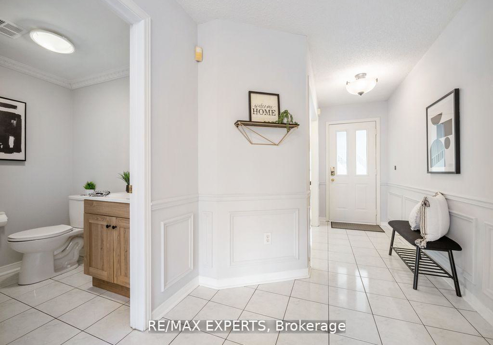 97-pinedale-gate-vaughan-ontario-n13243420