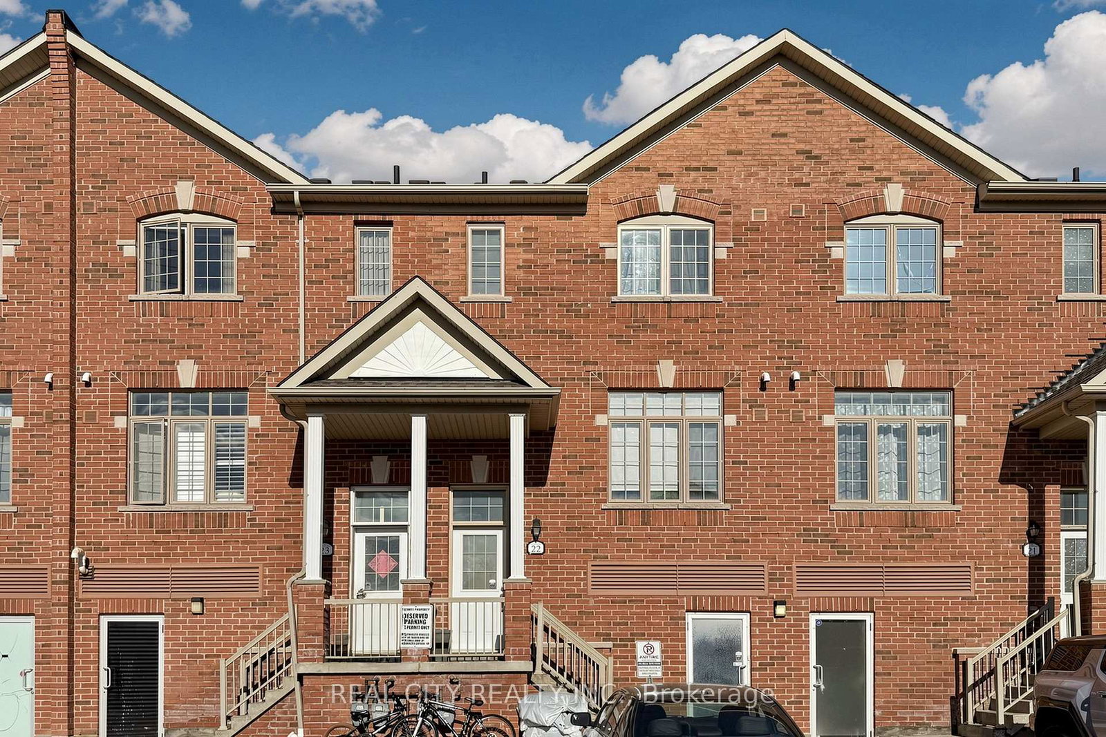 10-greensborough-village-circle-markham-ontario-n13243552