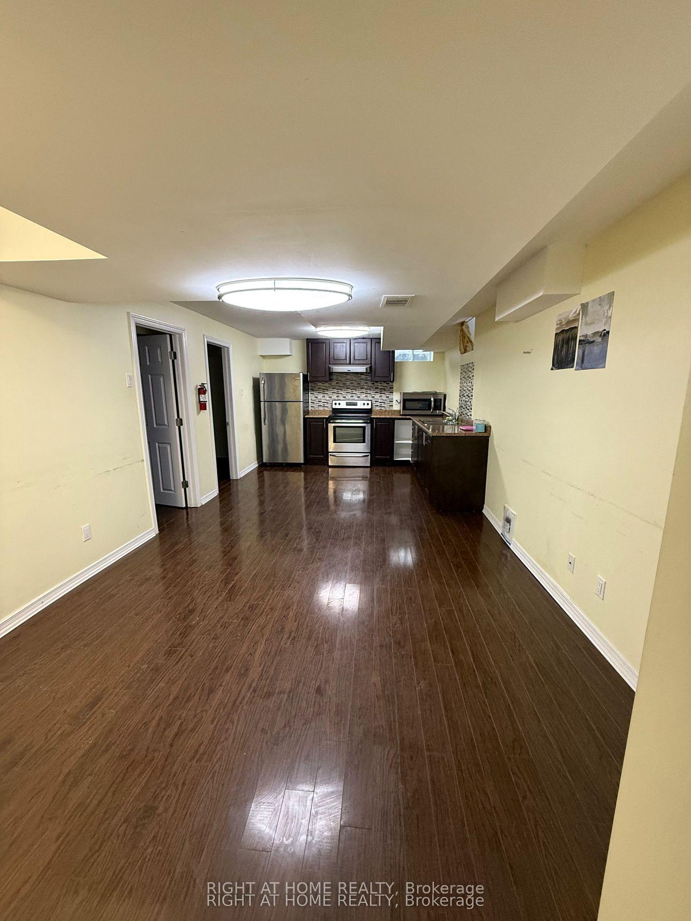 64-williamson-family-hollow-newmarket-ontario-n13243558