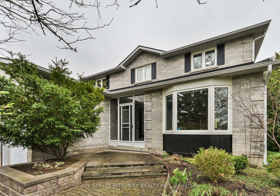 535-malvern-crescent-newmarket-ontario-n13243598