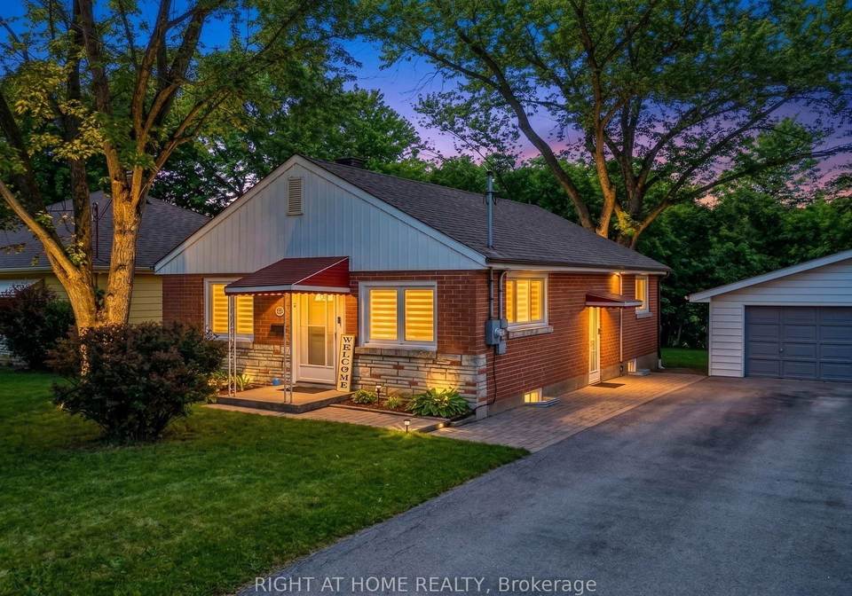 735-srigley-street-newmarket-ontario-n13243628