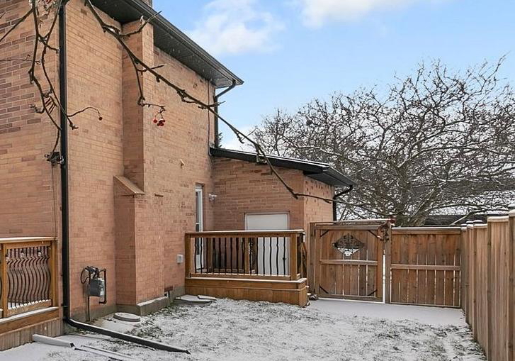 108-cardinal-crescent-newmarket-ontario-n13243702