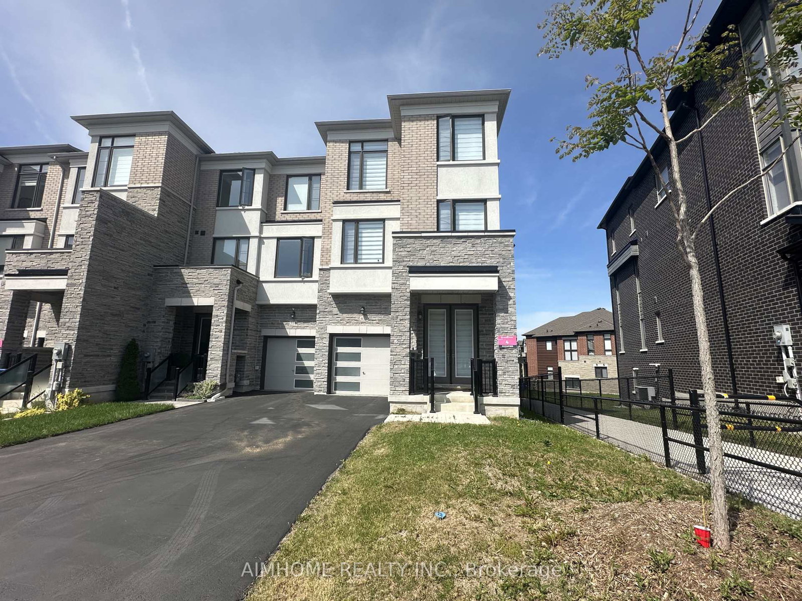932-isaac-phillips-way-newmarket-ontario-n13245974
