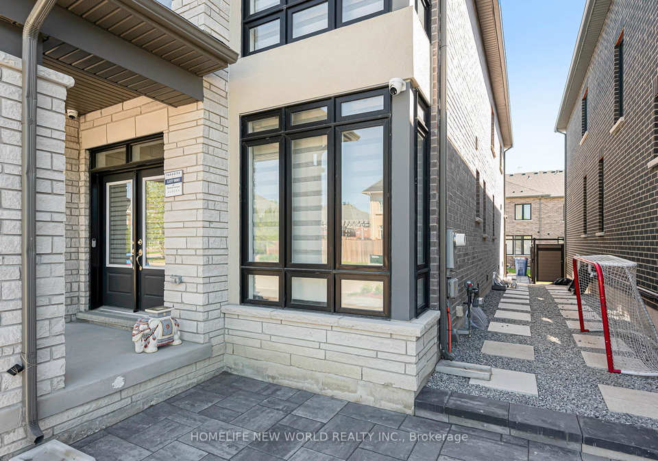 80-weslock-crescent-aurora-ontario-n13246630