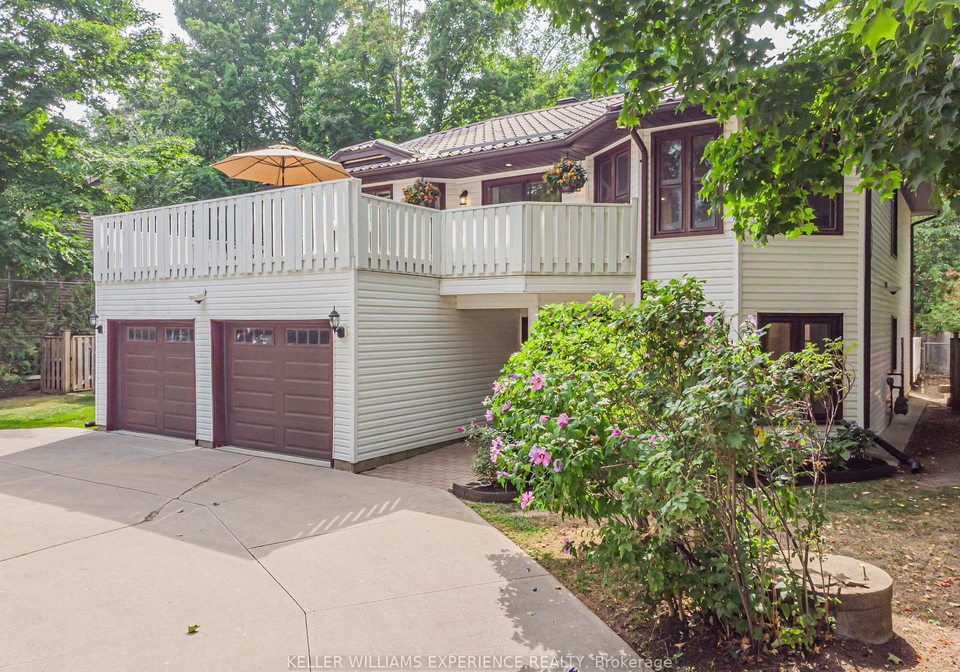 2030-lilac-drive-innisfil-ontario-n13248144