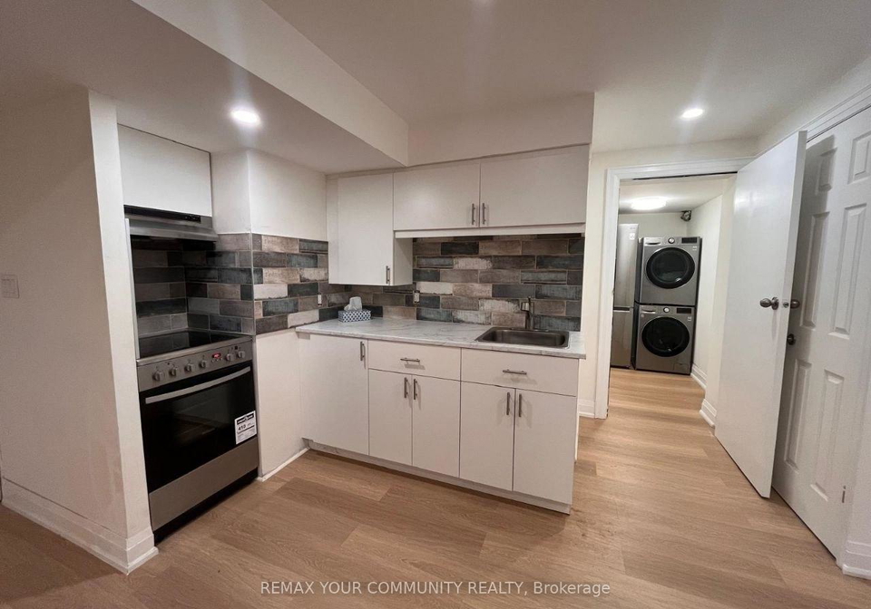 11-kingsmead-court-richmond-hill-ontario-n13249280