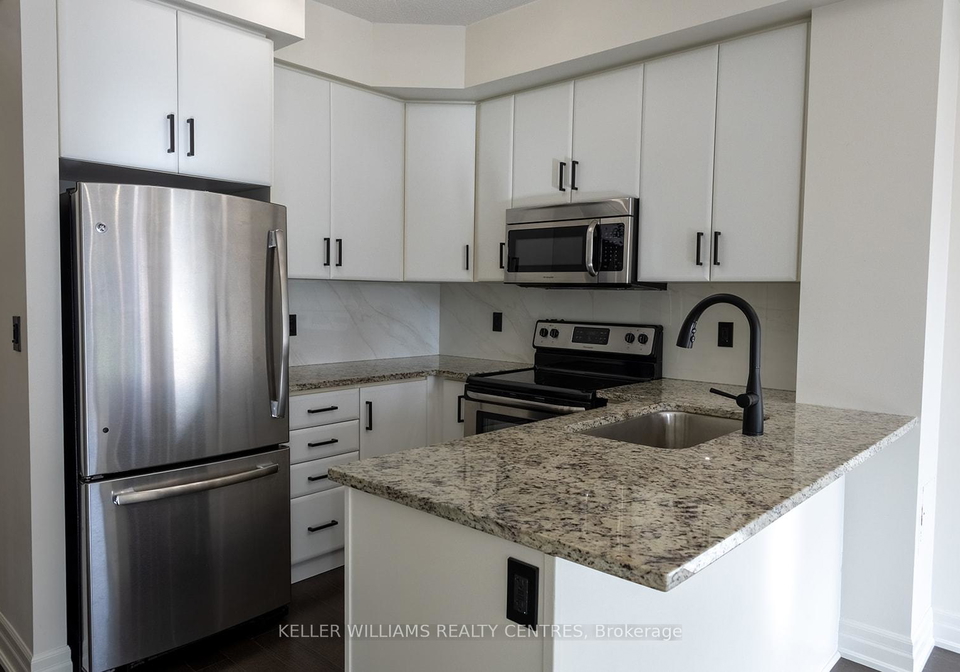 111-civic-square-gate-w-aurora-ontario-n13249494