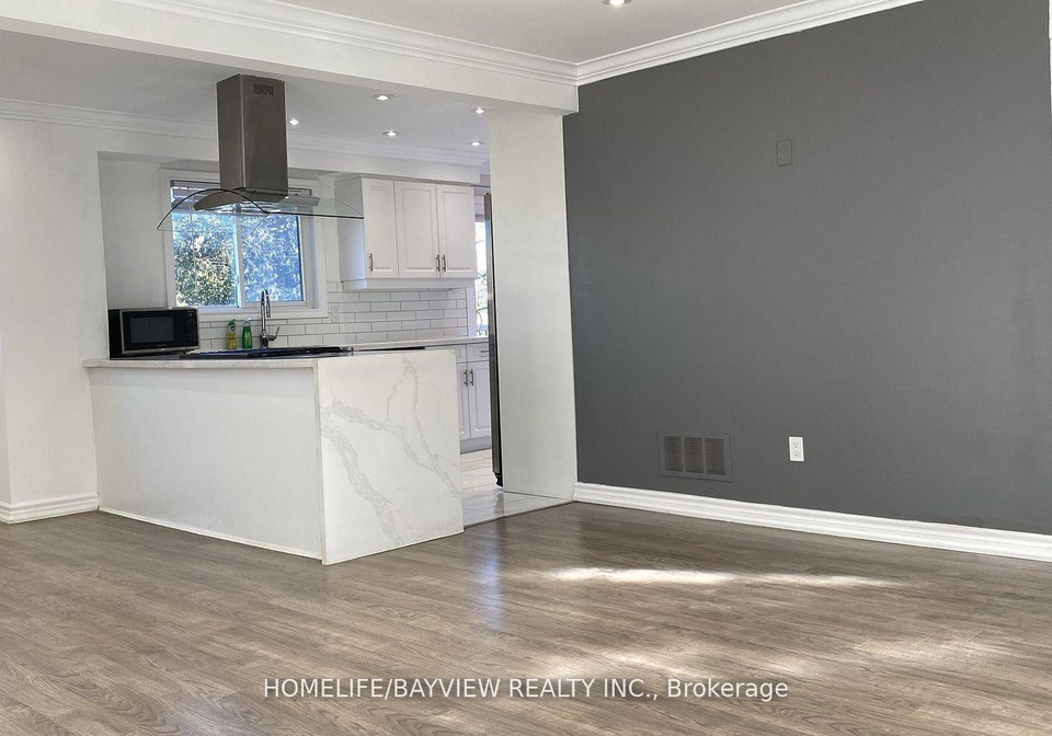 70-beswick-drive-newmarket-ontario-n13250168