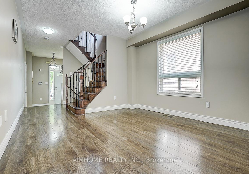 969-oaktree-crescent-newmarket-ontario-n13250390