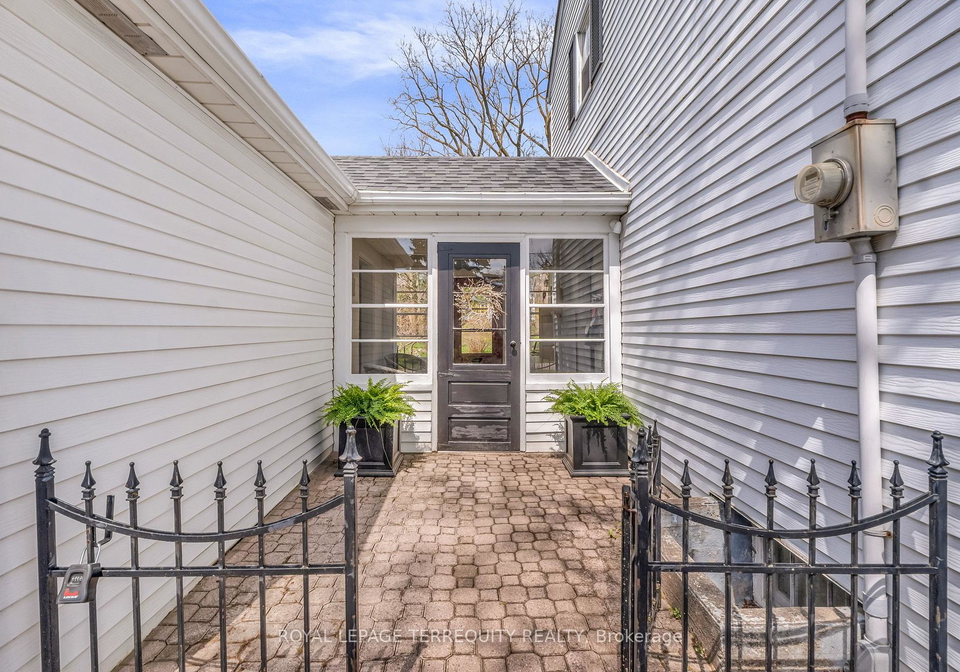 155-centre-street-w-richmond-hill-ontario-n13251524