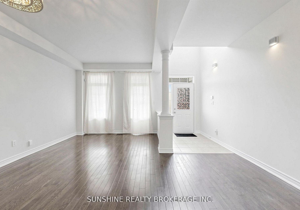 39-wozniak-crescent-markham-ontario-n13263104