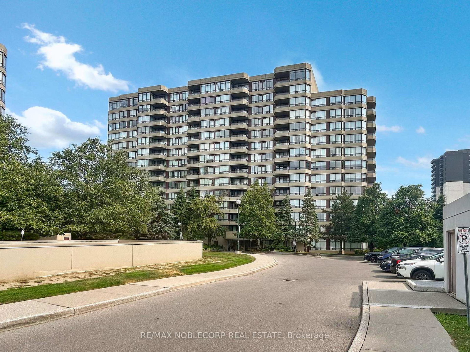 91-townsgate-drive-vaughan-ontario-n13286378