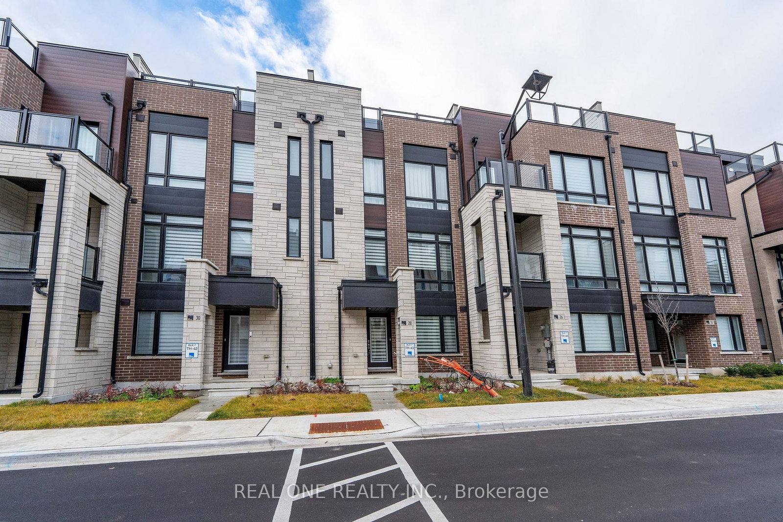 28-credit-lane-richmond-hill-ontario-n13315018
