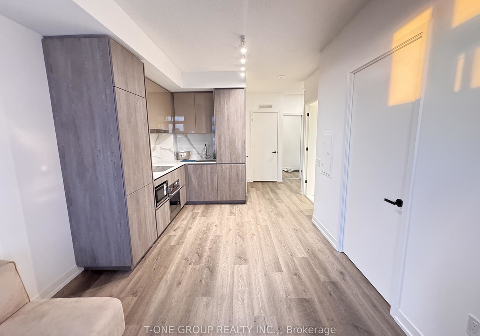 8-interchange-way-vaughan-ontario-n13329960