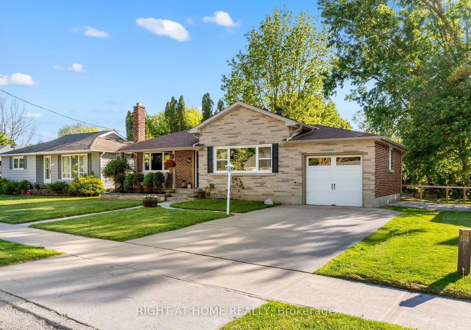 102-paris-street-new-tecumseth-ontario-n13404882